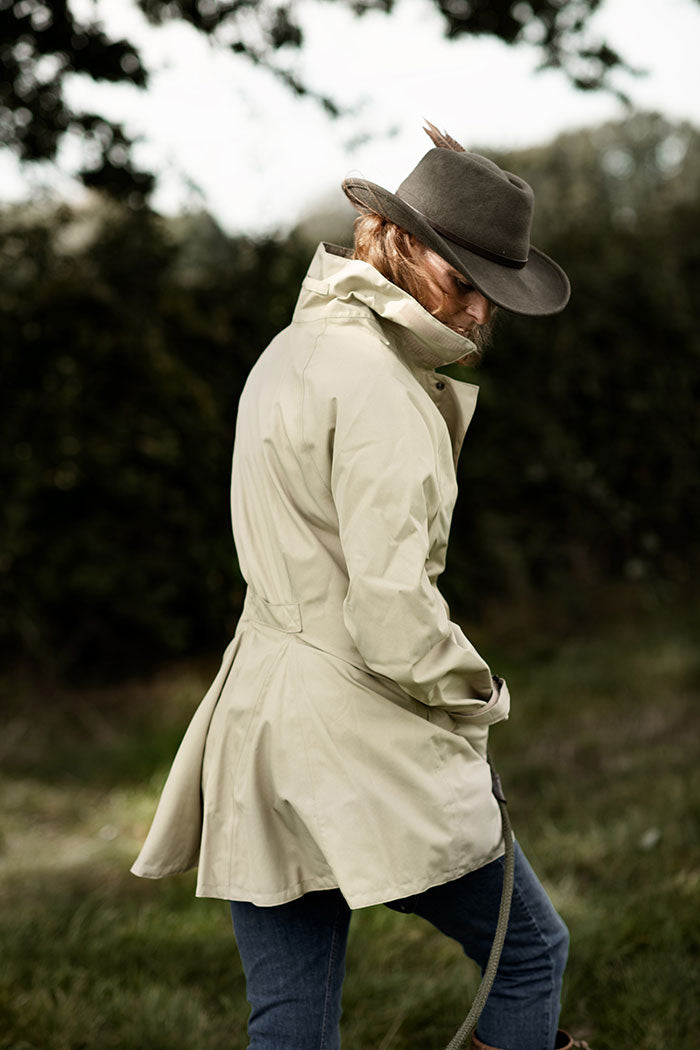 LADIES' RI-DRY CLASSIC COAT - BUFF